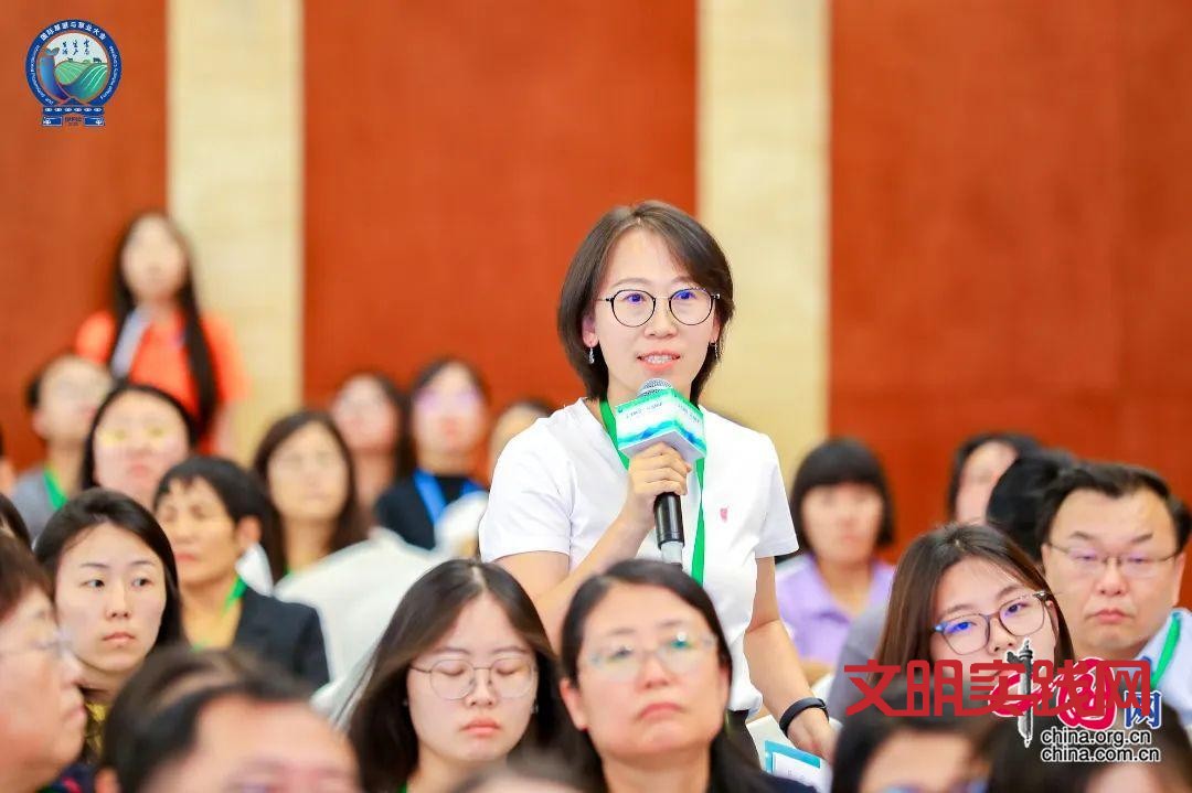 国际草原与草业大会在内蒙古呼伦贝尔成功召开