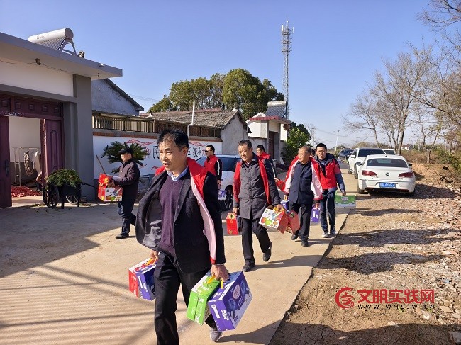 点亮星光    成长相伴