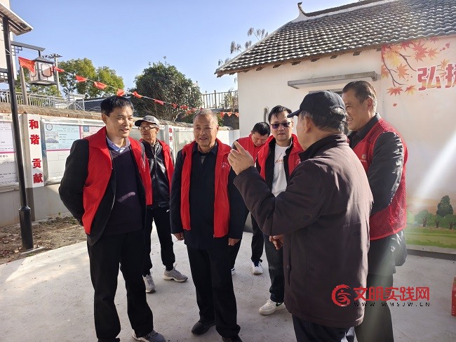 点亮星光    成长相伴