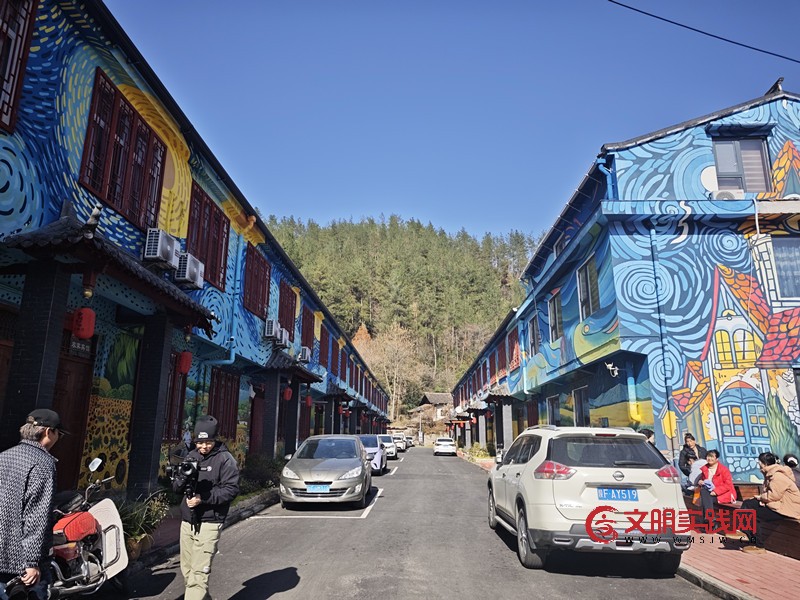 从腊味飘香到星空璀璨：陕西四地用“土特色”点亮乡村振兴路