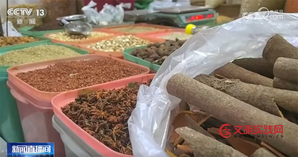 县域市场水果“焕新”、传统菜市活力升级 从“菜篮子”“果盘子”透视消费潜力