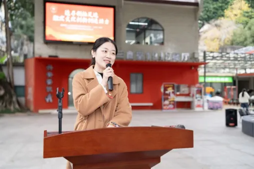 福建幼儿师范高等专科学校隆重举行2025-2026学年大学生寒假社会实践出征仪式 image.png