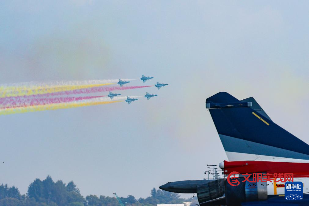 中国空军八一飞行表演队进行检验性飞行 中国空军八一飞行表演队进行检验性飞行