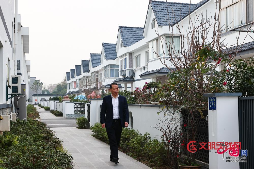 新春走基层 |滕头村党委书记傅平均践行乡村振兴的日常答卷