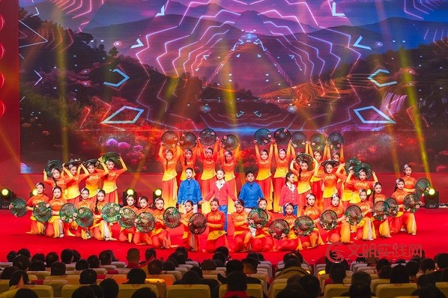 金马贺岁 灵韵呈祥——2026灵丘县春节联欢晚会圆满落幕 微信图片_20260211191513_339_680.jpg