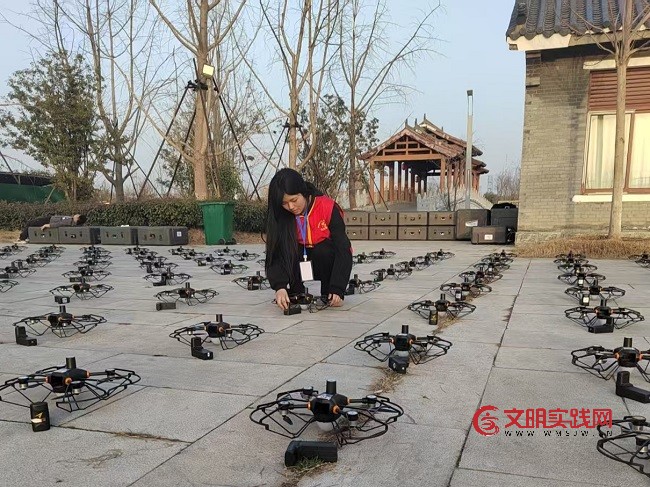 河南睢县凤栖湖景区:志愿服务暖人心 双向奔赴更温暖 微信图片_20260302150325_258_664.jpg