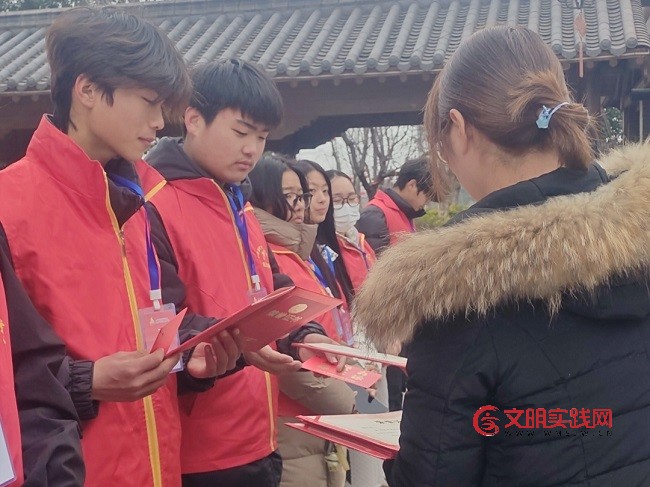 河南睢县凤栖湖景区:志愿服务暖人心 双向奔赴更温暖 微信图片_20260302150504_259_664.jpg