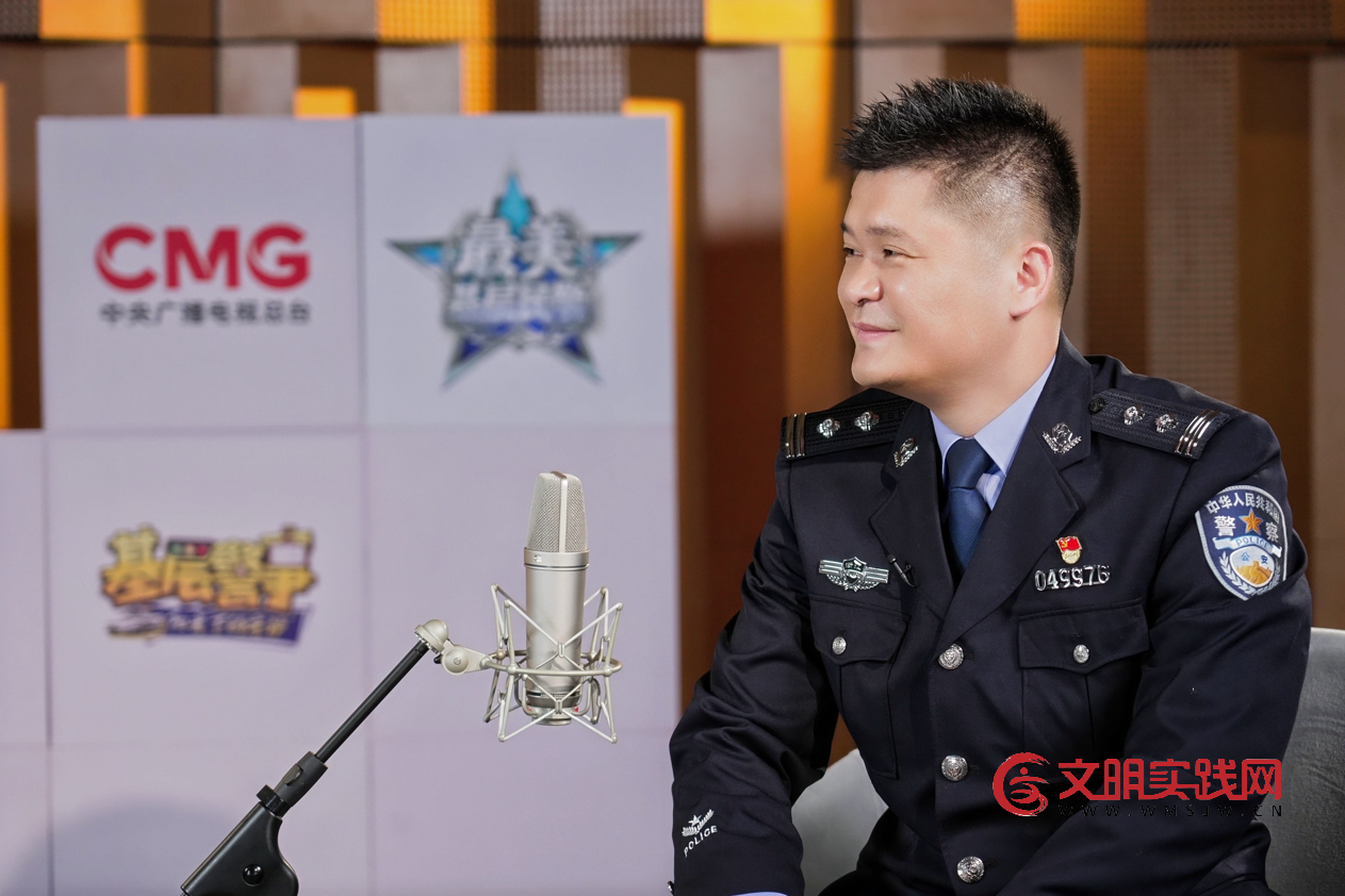 基层警事：铁血刑警的温情转身