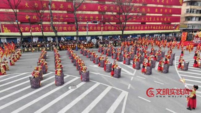 果乡瓷都年味浓 印台社火闹元宵——铜川市印台区举办第十三届社火秧歌展演活动