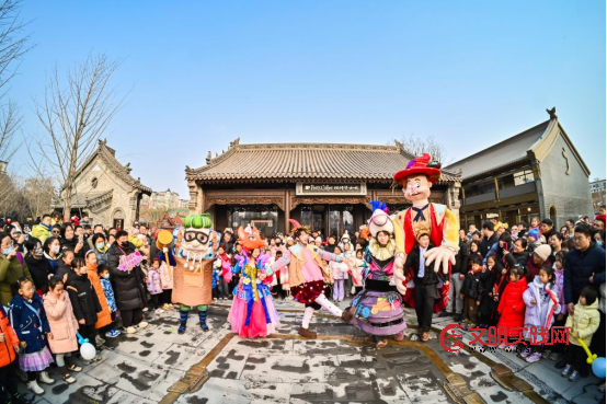 新春走基层 | 新春焕新彩，读懂郑州的“中”