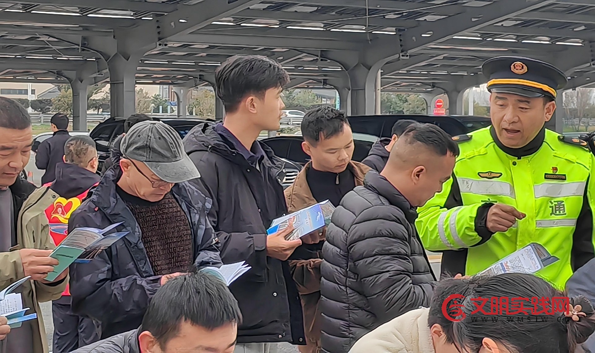 苏心春运：“高速雷锋车”暖心服务 护航春运平安收官