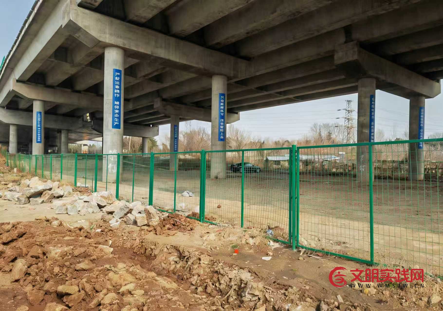 连徐支队第四大队守护桥下安全 从“车归位”到“栅归位”的精准治理