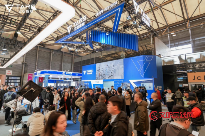 它石智航AWE线下首秀，靠“干活”获吉尼斯世界纪录称号