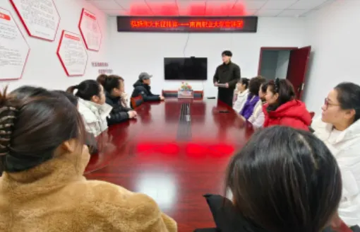 以联动调研破局 以精准认知聚力——南昌职业大学赣鄱征声志愿项目服务团队深耕长征精神校社调研 image.png