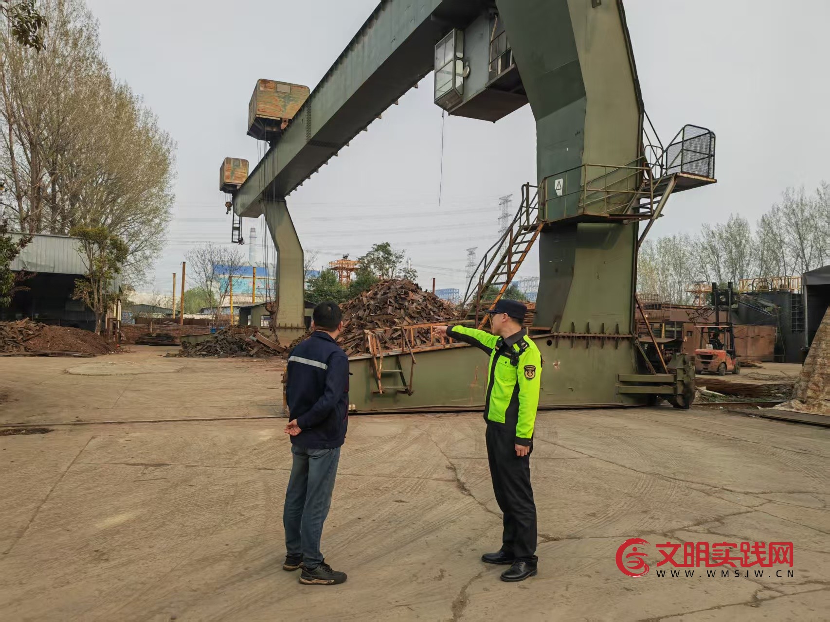 护航清明春假平安路 ——连徐支队第四大队拧紧高速“安全阀”