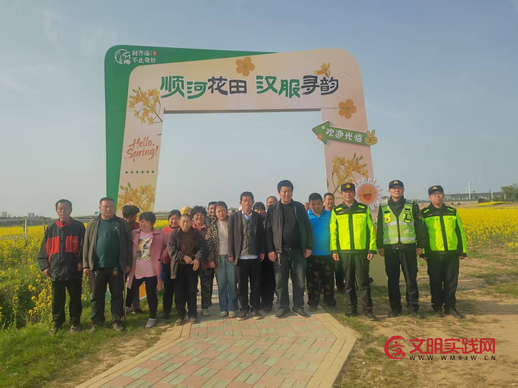 连徐支队第五大队:暖心服务伴旅途为清明假期高速畅行助力添彩 连徐支队第五大队:暖心服务伴旅途为清明假期高速畅行助力添彩