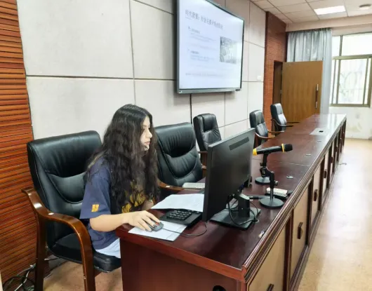 江西财经大学公共管理学院举办时政热点分析大赛 image.png