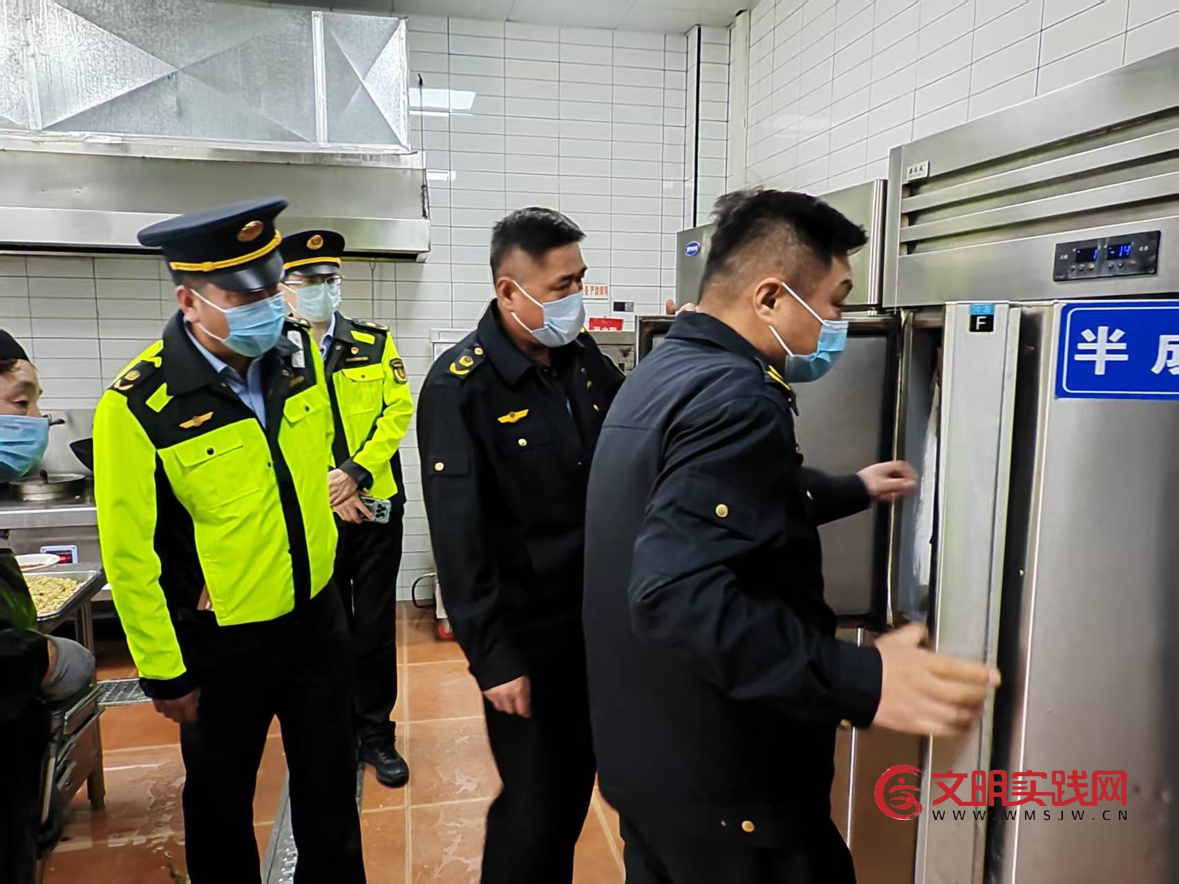 连徐支队第五大队：开展服务区食品安全联合监管专项行动 守护司乘“舌尖上的防线”