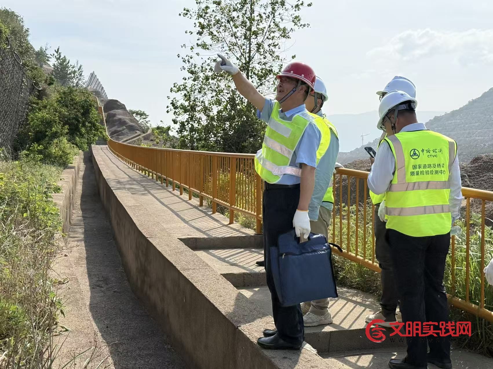 交通运输部技术帮扶组来连徐支队辖区高速公路开展汛期公路灾害风险排查技术指导