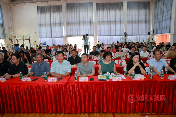 广东中山:举行“大美小榄”乡土美育主题学术研讨会 广东中山:举行“大美小榄”乡土美育主题学术研讨会