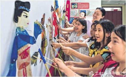 铸牢中华民族共同体意识丨那些令人动容的新疆少年