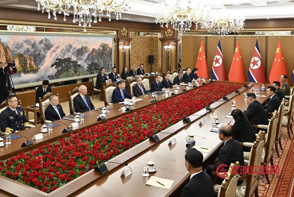 习近平同金正恩举行会谈 习近平同金正恩举行会谈