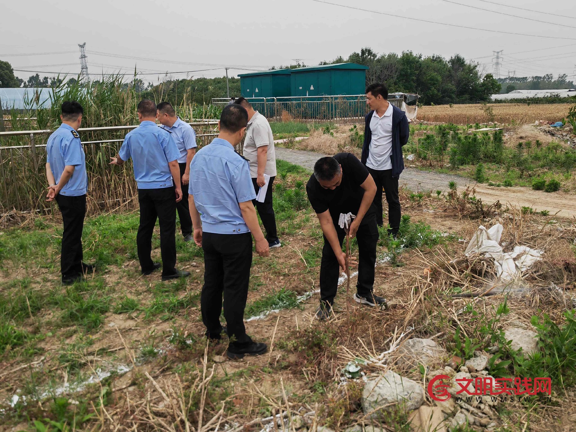 接待在一线 响应在现场 第二大队推进下穿道路积水隐患综合治理