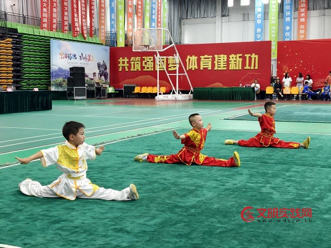 2026年灵丘县武术比赛圆满落幕 微信图片_20260619214455_864_680.jpg