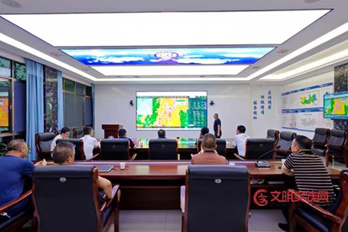 衡南县气象局党支部全力迎战台风“红霞” 微信图片_20260727172848_1151_268.jpg