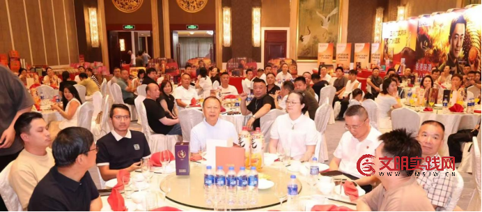 聚力金秋 共赢未来——湖北鑫嘉美乐2026月饼订货及品牌推介会圆满成功 image.png