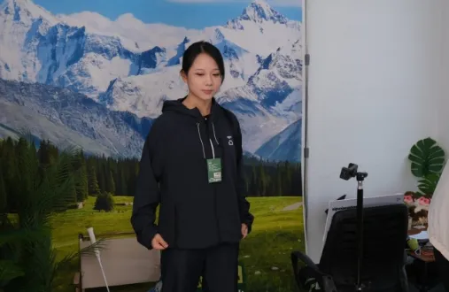 从直播间到雪山:清华学子探索文旅传播新路径 image.png