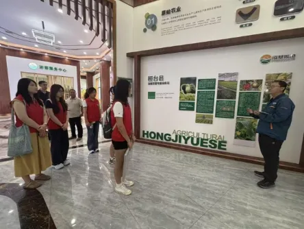 青衿致远实践团赴泓基农业探访数据驱动农业发展 image.png